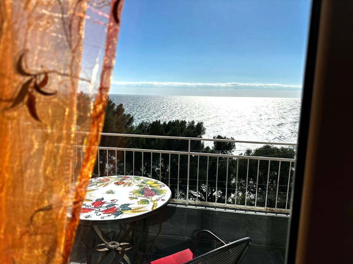 Suite Fronte Mare - Санремо Экстерьер фото